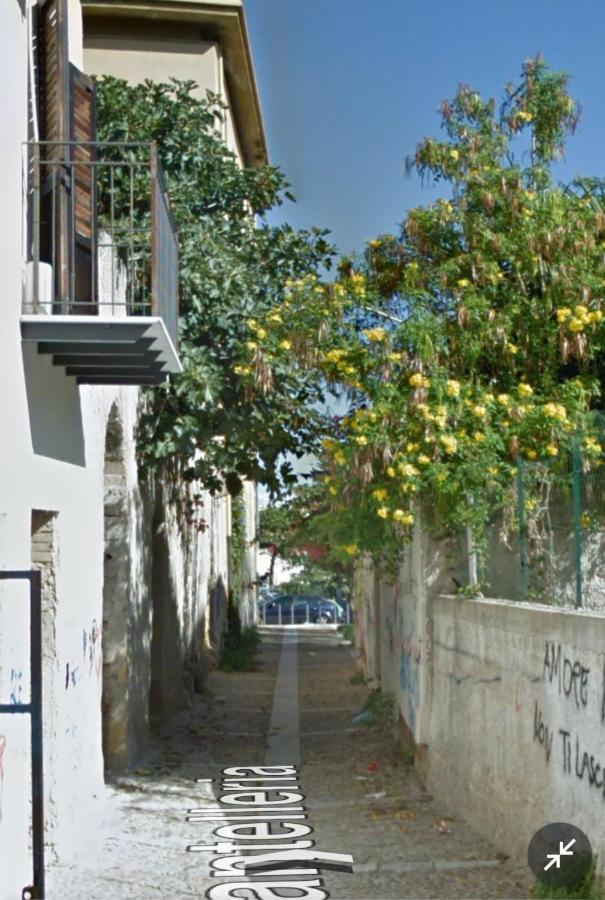 La Casetta In Centro Storico: Pantelleria 9 Palermo Luaran gambar